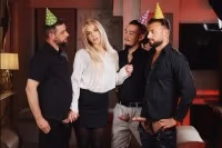 Rosa Josefin in Bully Birtday, photo 1 of 4