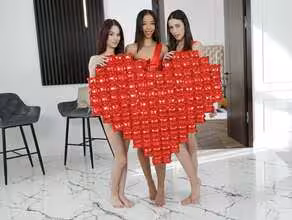 lia lin liz ocean sandralyd VR porn