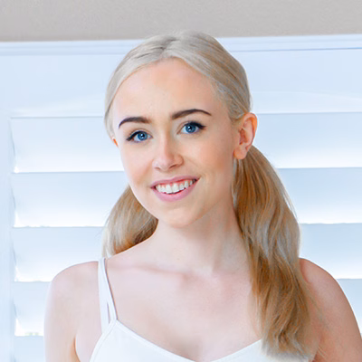 Candy White VR Porn Star