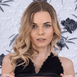 Elina Sweet VR Porn Star