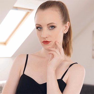 Emma Fantasy VR Porn Star