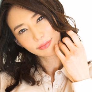 Kazuko Iwamoto VR Porn Star