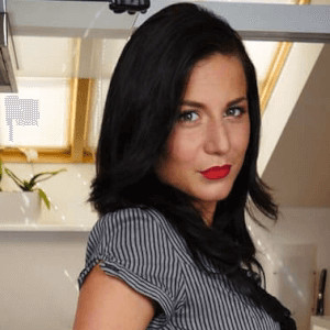 Lola Ver VR Porn Star