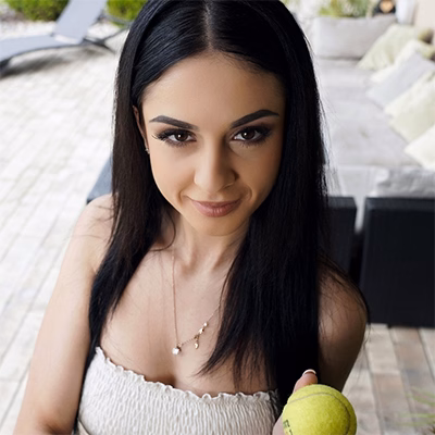 Mia Tracy VR Porn Star