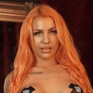 Nini Nightmare VR Porn Star