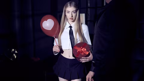 Love On A Leash VR Porn Video