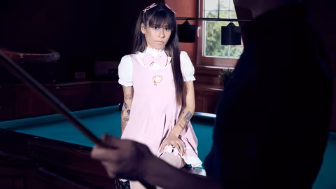 The Right Pose VR Porn Video