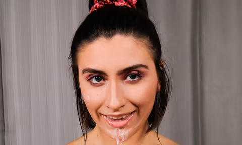 Hot Teen With Natural Tits VR Porn Video