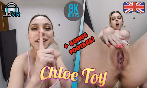 Facesitting Quietly VR porn video