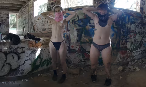 Risky Public Nude Graffiti Poppy and Brille Make Art on Vacation with Brille and Poppy