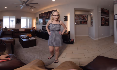 Stepmom Needs Some Dick VR porn video
