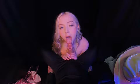 Striptease with Cowgirl Cutie Eva Nyx VR Porn Video