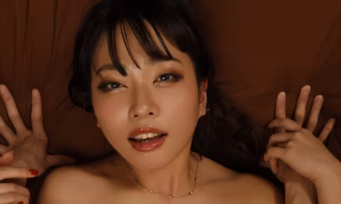 Kaho Imai  Friends Gyaru Wife Visited Me at My Messy Apartment 3 VR Porn Video